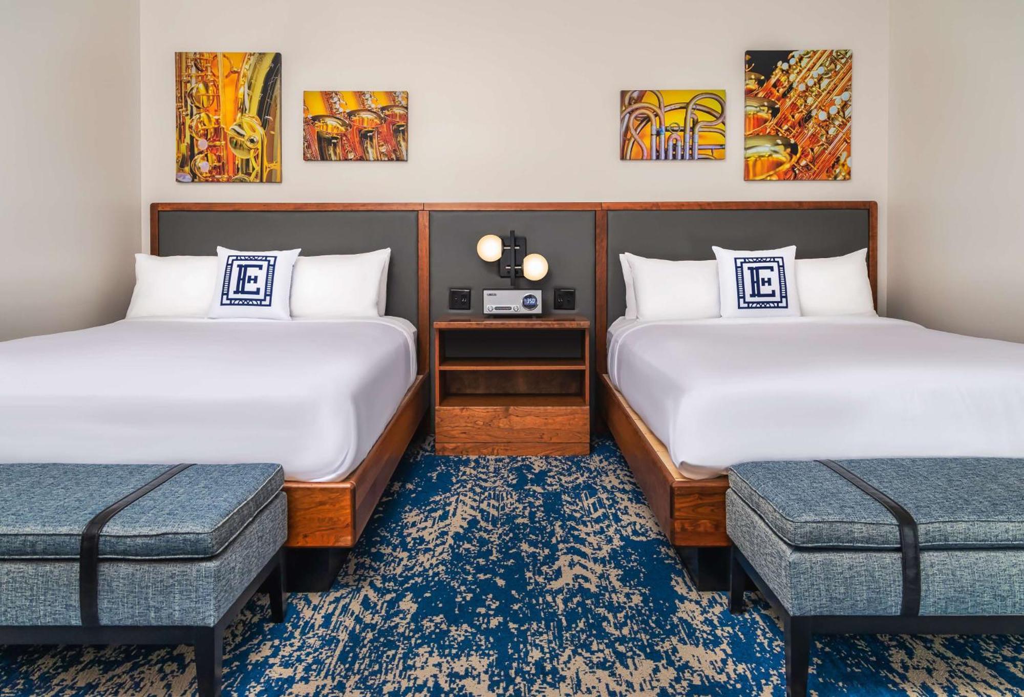 Hotel Elkhart, Tapestry Collection By Hilton Екстериор снимка