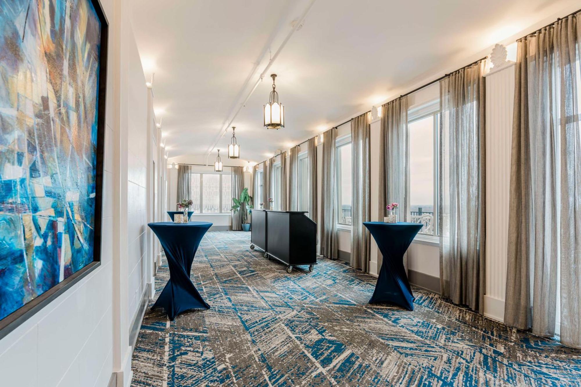 Hotel Elkhart, Tapestry Collection By Hilton Екстериор снимка