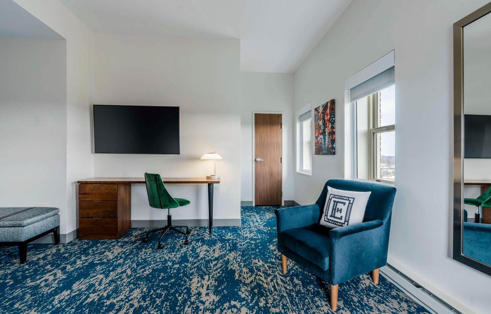 Hotel Elkhart, Tapestry Collection By Hilton Екстериор снимка